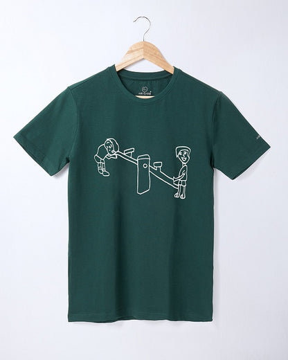 Soft cotton unisex t-shirt with colorful print for casual fashion